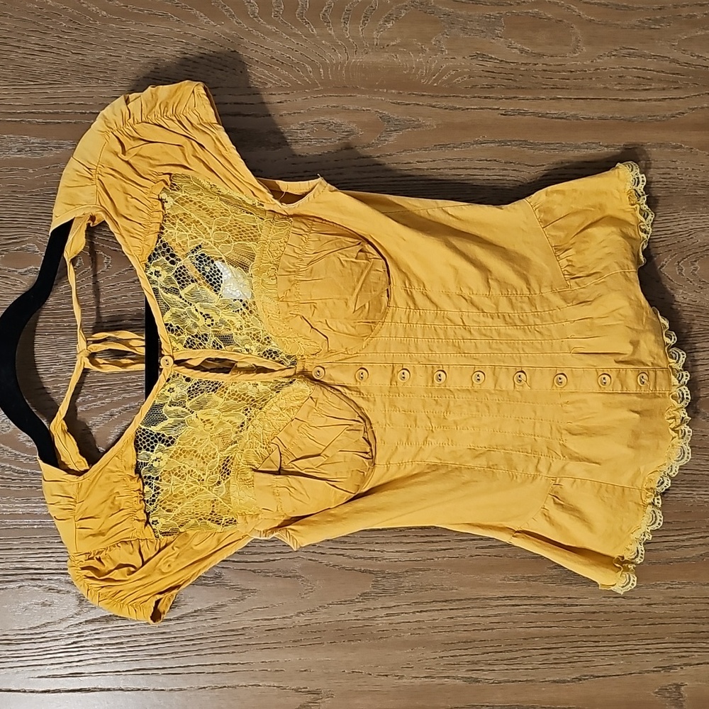 Fitted but Stretchy Mustard/Gold Top